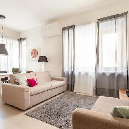 Moon House Apartment *